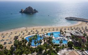 فندق ومنتجع ساندي بيتش